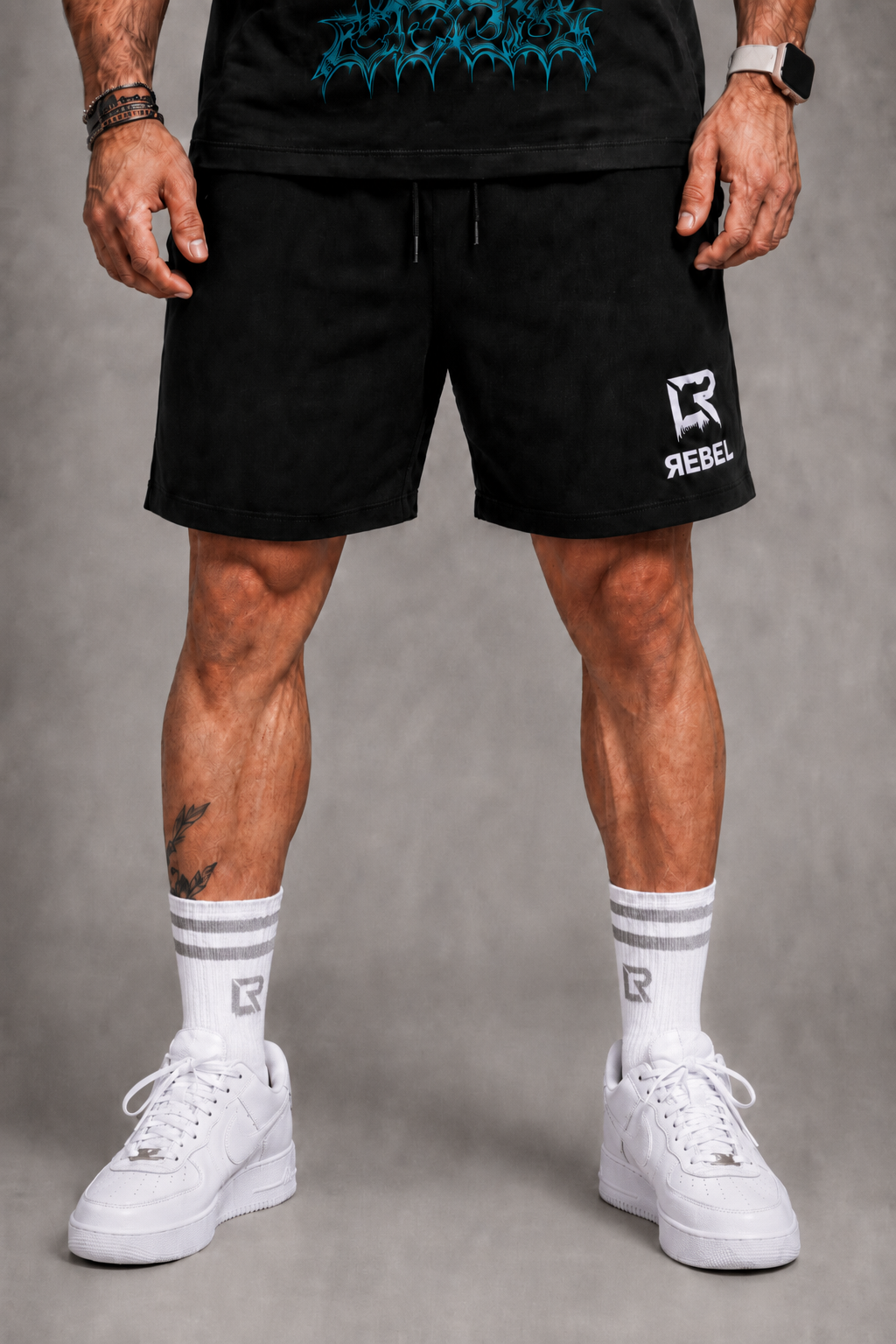 Short Black/White Drip